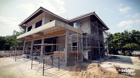 L'attestation RT 2012 vous permettra de sceller la fin des travaux de construction de votre maison neuve. ©Suti Stock Photos Qu'est-ce que l'attestation de conformité RT 2012 ?
