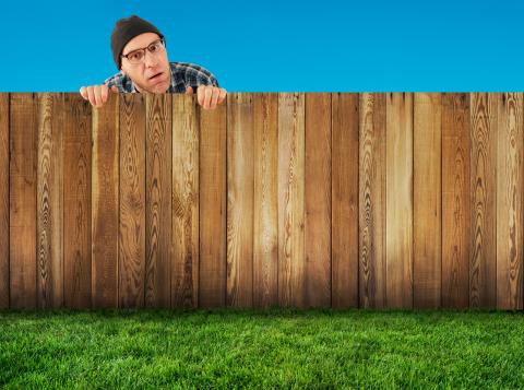 Votre voisin peut-il exiger un droit de passage dans votre propriété ?