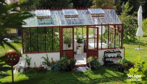 Quelle autorisation pour une serre de jardin ? - Serres Val de Loire