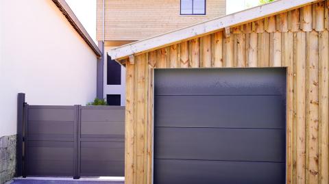 Un garage en bois