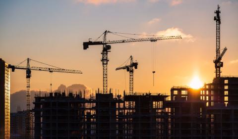 La FFB propose différentes pistes pour sauver le secteur de la construction en péril depuis plusieurs mois. © goncharovaia - Getty images