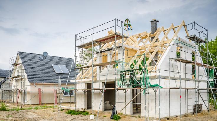 Comment diminuer le coût de construction de sa maison en 2023 en