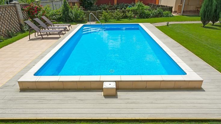 Les 5 accessoires indispensables pour votre piscine cet été !